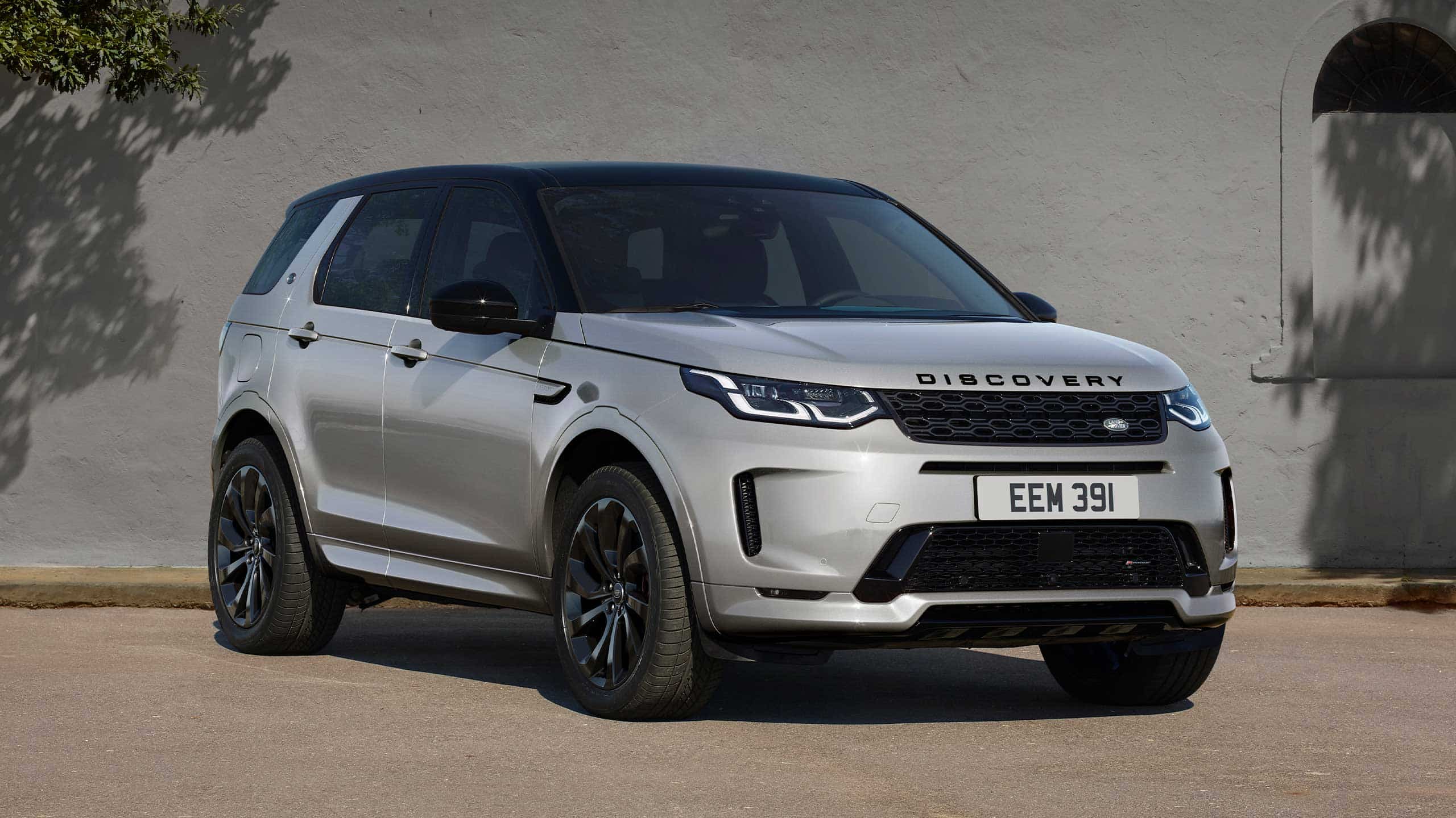 Discovery Sport Parked in front of Wall