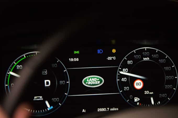Land Rover Discovery speedometer